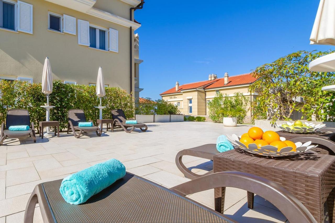 Luxury Apartments Villa Mande Malinska Rum bild